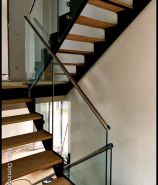 DOMINOX; Jekelno stopnis!c!e, lesene stopnice in steklena ograja z inox drz!alom_1889.jpg